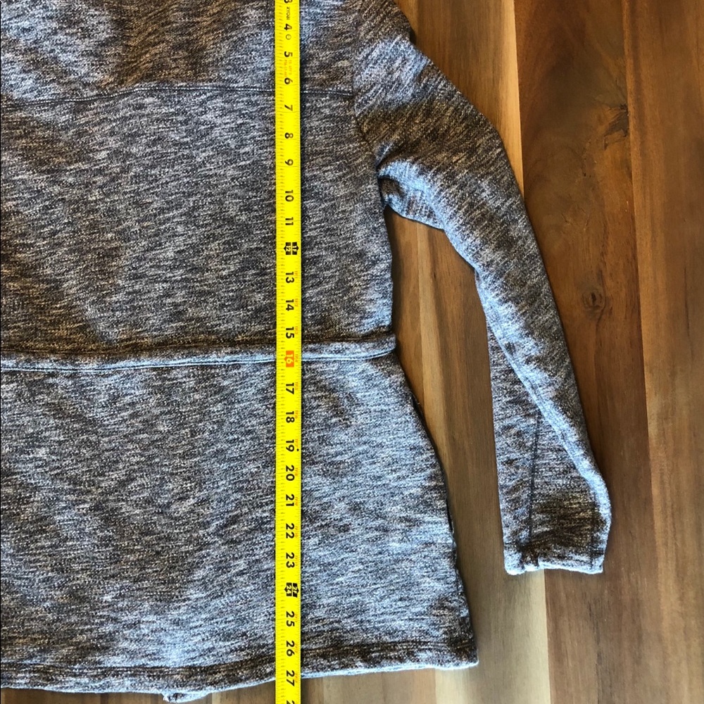 Gapfit Sweatshirt - Picture 5 of 6